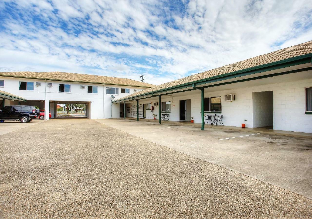 Banjo Paterson Motor Inn Townsville Exterior foto